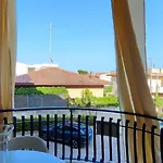 Casa Del Mare Apartment *
